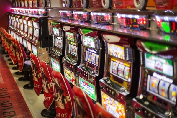 Multiplier feature active Multiplier display during free spins round